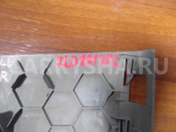 Накладки прочие Volkswagen Touareg I (2002—2006) Volkswagen Touareg оригинальный номер 7L0881472