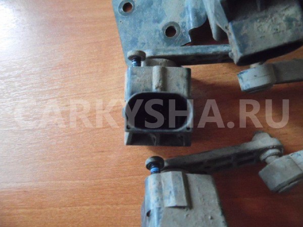 Датчик регулировки дорож. просвета Mercedes-Benz GL-класс X164 (2006—2009) Mercedes-Benz G-klasse оригинальный номер A0105427717