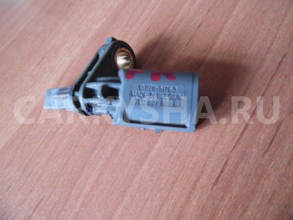 Датчик ABS Volkswagen Touareg I (2002—2006) Volkswagen Touareg оригинальный номер 7L0927808B
