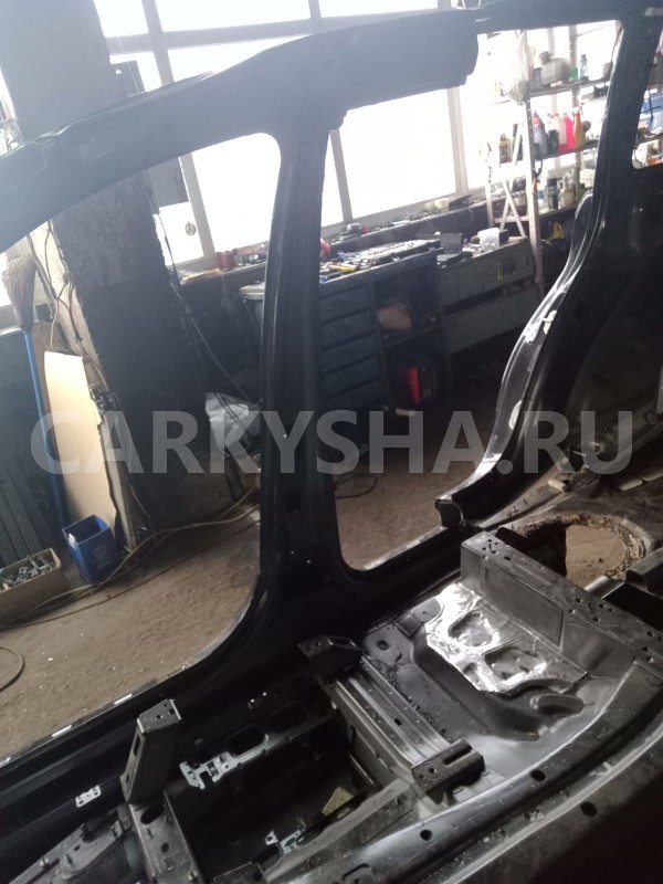 Стойка кузова средняя Mercedes-Benz GL-класс X164 рестайлинг (2009—2012) Mercedes-Benz G-klasse 