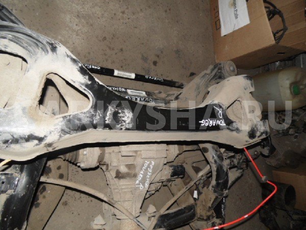 Балка Volkswagen Touareg I рестайлинг (2006—2010) Volkswagen Touareg 