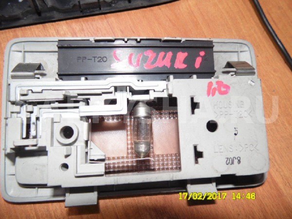 Плафон салонный Suzuki Grand Vitara II рестайлинг (2008—2012) Suzuki Grand Vitara 