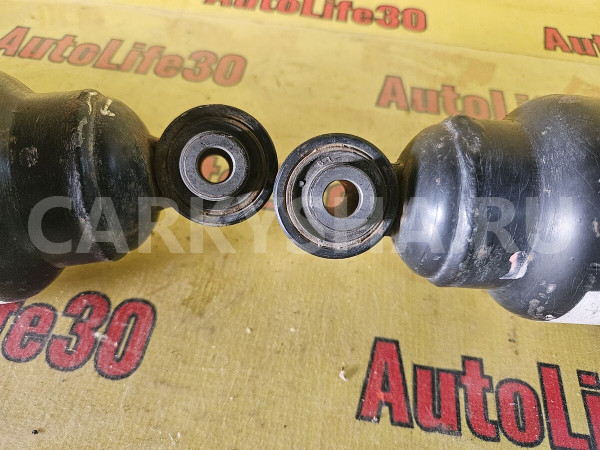 Амортизаторы задние к-кт Subaru Forester оригинальный номер 20365SC031