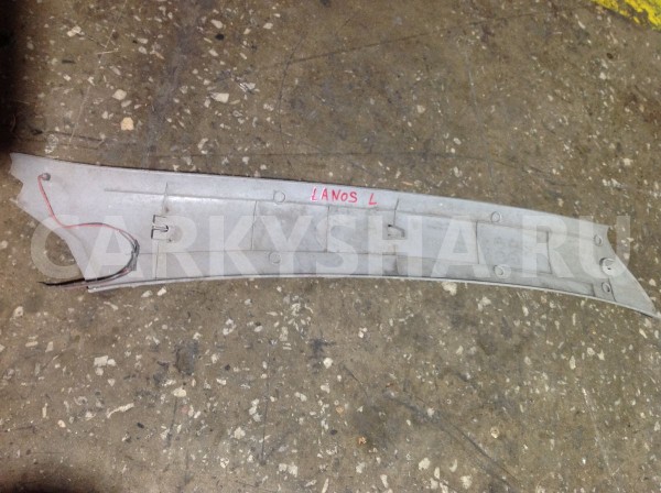 Обшивка стойки Chevrolet Lanos I (2002—2009) Chevrolet Lanos оригинальный номер 96235979