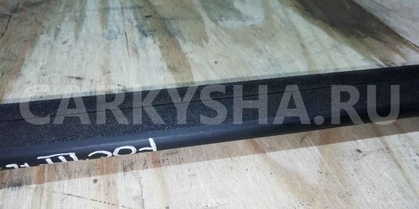Уплотнитель стекла двери Ford Focus III (2011—2015) Ford Focus оригинальный номер 1747503