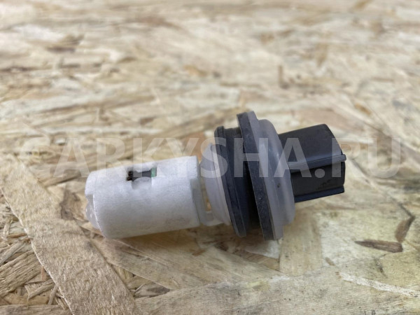 Датчик уровня жидкости Toyota Camry VII (XV50) оригинальный номер 85397-30400