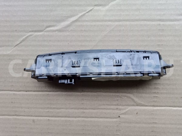 Блок кнопок Mercedes-Benz GL-класс X164 рестайлинг (2009—2012) Mercedes-Benz G-klasse оригинальный номер A1648700551