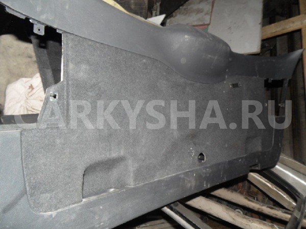 Обшивка багажника Volkswagen Touareg I рестайлинг (2006—2010) Volkswagen Touareg 