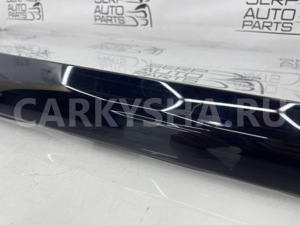 Молдинг лобового стекла передний правый Land Rover Land Rover Range Rover Evoque 