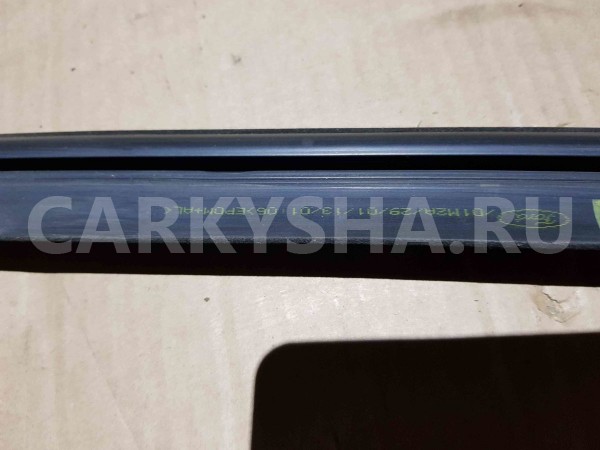 Уплотнитель стекла двери Ford Focus III (2011—2015) Ford Focus оригинальный номер 1787048