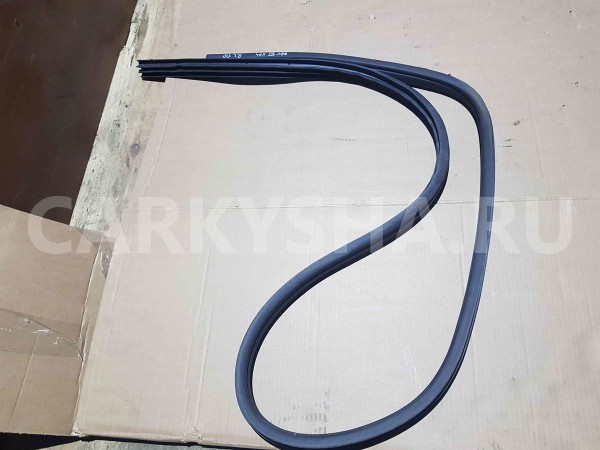 Уплотнитель двери Ford Focus III (2011—2015) Ford Focus оригинальный номер 1748755