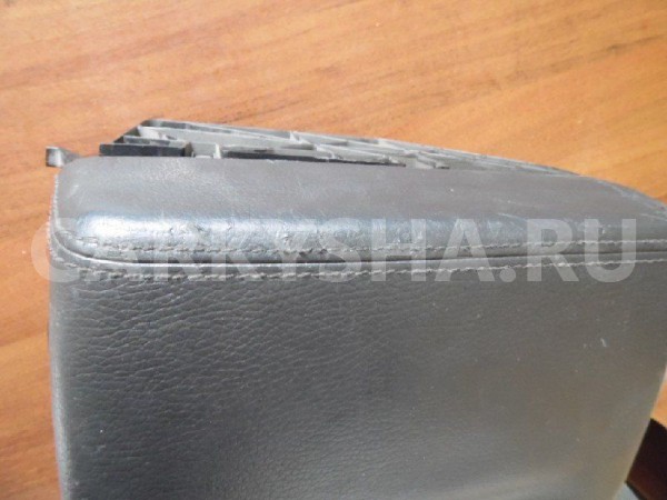 Подлокотник Volkswagen Touareg I (2002—2006) Volkswagen Touareg оригинальный номер 7L6863762L