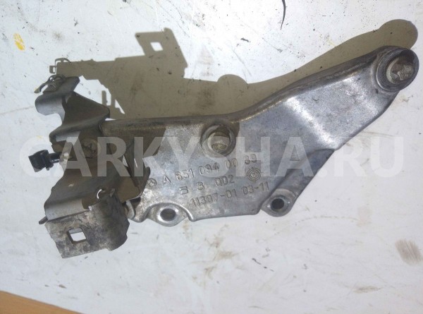 Кронштейн Mercedes-Benz E-класс W212/S212/C207/A207 рестайлинг (2013—2016) Mercedes-Benz E-klasse оригинальный номер A6510940039