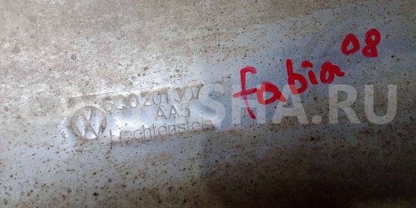 Экран тепловой Skoda Fabia II (2007—2010) Skoda Fabia оригинальный номер 6q0201307c