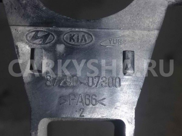 Накладка (кузов внутри) Kia Rio III (2011—2015) Kia Rio оригинальный номер 3729007200