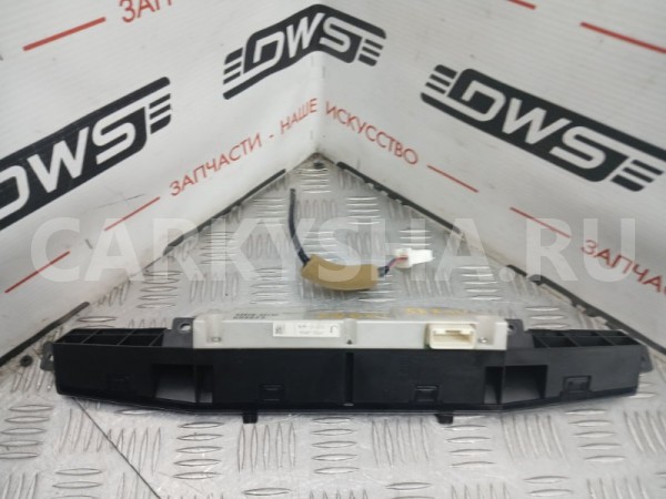 Часы Toyota Camry 