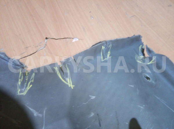 Шумоизоляция Renault Duster I (2010—2015) Renault 15 оригинальный номер 679000015r