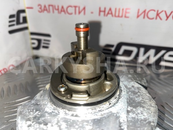 Насос вакуумный Toyota Corolla 