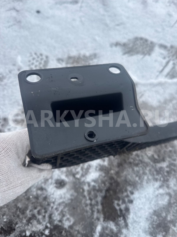 Усилитель бампера передний нижний Hyundai IX35 Hyundai ix35 оригинальный номер 865612y100