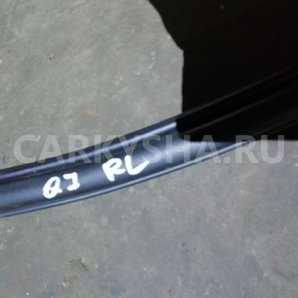 Уплотнитель двери Audi Q7 4L (2005—2009) Audi 200 оригинальный номер 4L0833721A