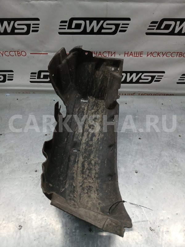Подкрылок Toyota Avensis 