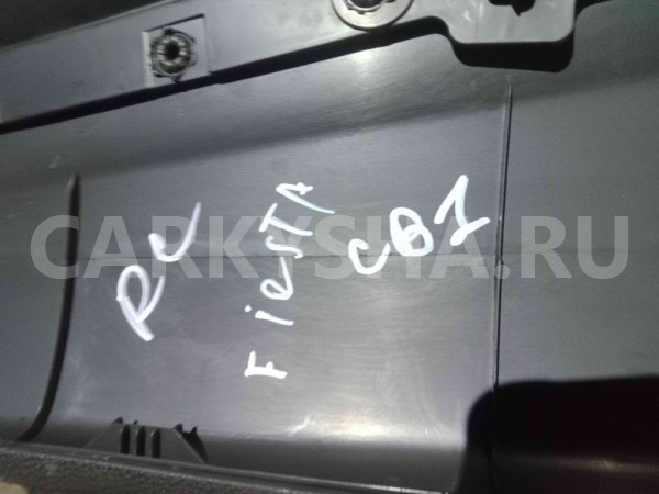 Обшивка двери Ford Fiesta Mk6 рестайлинг (2012—2019) Ford Fiesta оригинальный номер 1848072