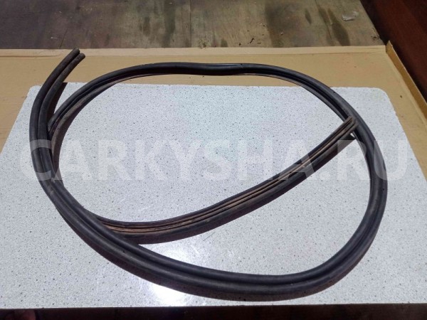 Уплотнитель багажника Renault Duster I рестайлинг (2015—2021) Renault 15 оригинальный номер 908300023R