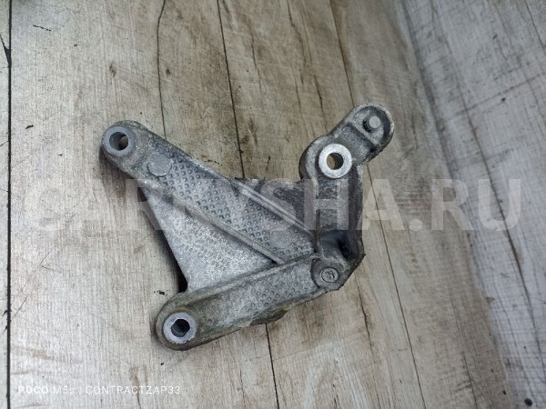 Кронштейн кпп 8200043084 Renault Renault 20 оригинальный номер 8200043084