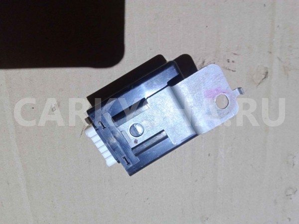 Реле поворотов Kia Rio III рестайлинг (2015—2017) Kia Rio оригинальный номер 955501r000