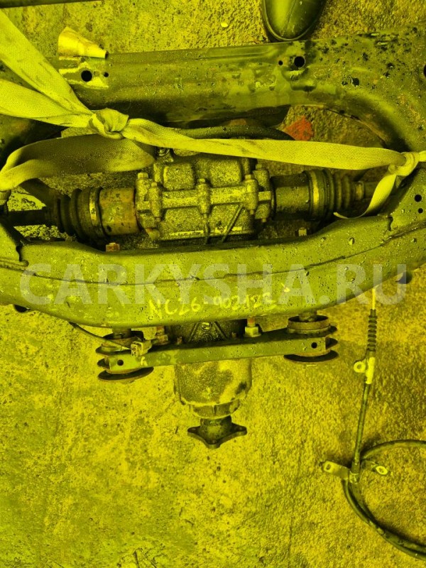 Балка Nissan Serena 