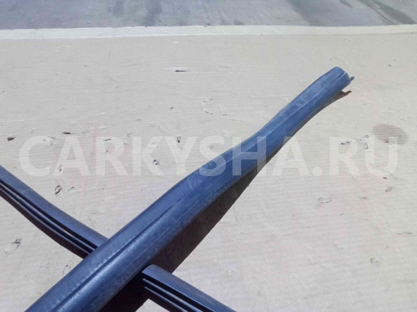 Уплотнитель двери Renault Duster I рестайлинг (2015—2021) Renault 15 оригинальный номер 769230024R