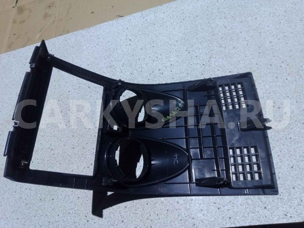 Накладка торпедо Nissan Qashqai I рестайлинг (2010—2013) Nissan Qashqai оригинальный номер p10381a77100