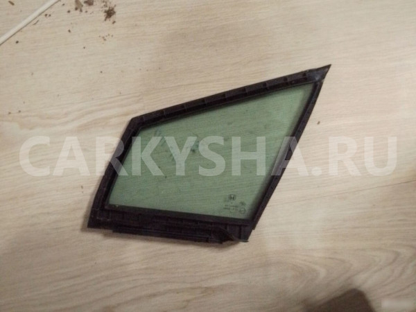 Форточка двери передней правой Honda civic 9FB Honda Civic 