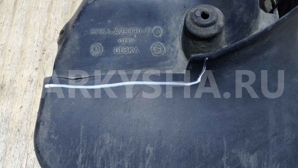 Брызговик Ford Focus III (2011—2015) Ford Focus оригинальный номер BM5JA28370B