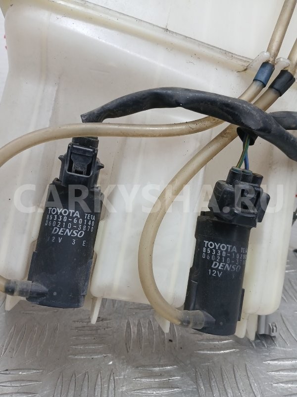 Бачок омывателя Toyota Ipsum 