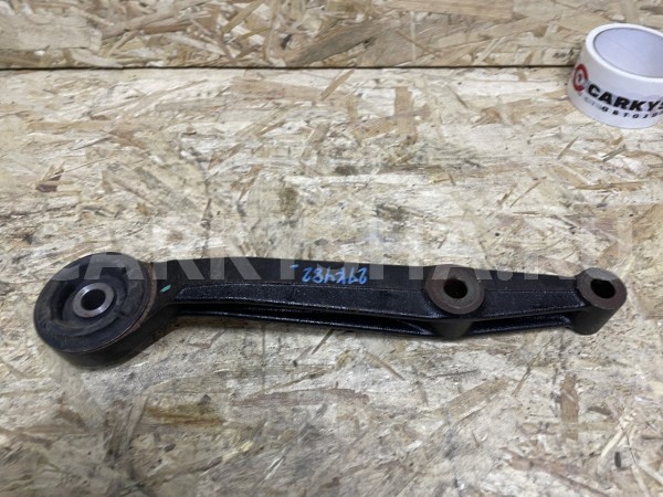 Опора переднего редуктора Toyota Hilux VIII Рестайлинг – пикап двойная кабина оригинальный номер 52380-0K020