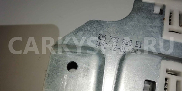 Стеклоподъемник Renault Duster I (2010—2015) Renault 15 оригинальный номер 8200733828