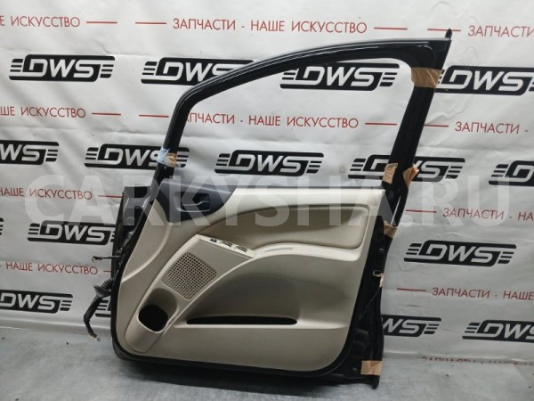 Дверь передняя правая Mitsubishi Colt 