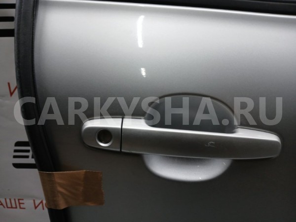 Дверь передняя правая Toyota Ipsum 