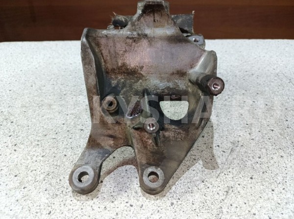 Кронштейн двигателя Audi Q7 4M (2015—2020) Audi Q7 оригинальный номер 4m0199308at