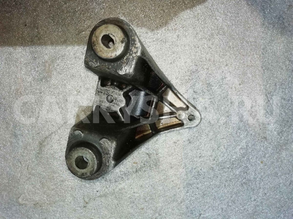 Кронштейн рулевой колонки BMW X5 E70 (2006—2010) BMW X5 оригинальный номер 51717137353