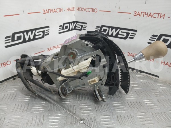 Рычаг переключения КПП Toyota Sienta 