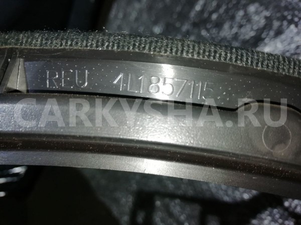 Накладка торпедо Audi Q7 4L (2005—2009) Audi 200 оригинальный номер 4l1857115