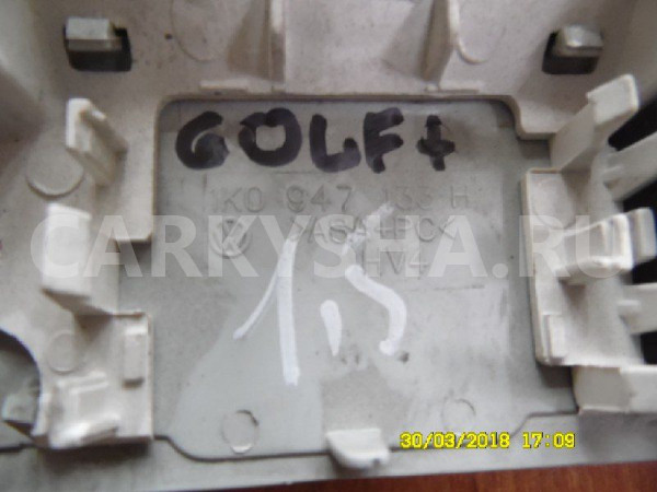 Плафон салонный Volkswagen Golf Plus II (2009—2014) Volkswagen Golf Plus оригинальный номер 1KO947105