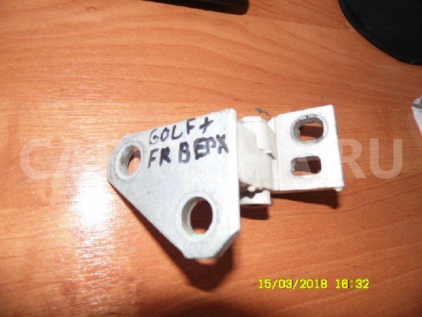 Петля двери Volkswagen Golf Plus II (2009—2014) Volkswagen Golf Plus оригинальный номер 1K0831402M