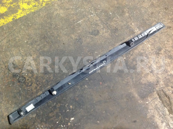 Накладка крышки багажника Hyundai Solaris I рестайлинг (2014—2017) Hyundai Solaris оригинальный номер 873101r000