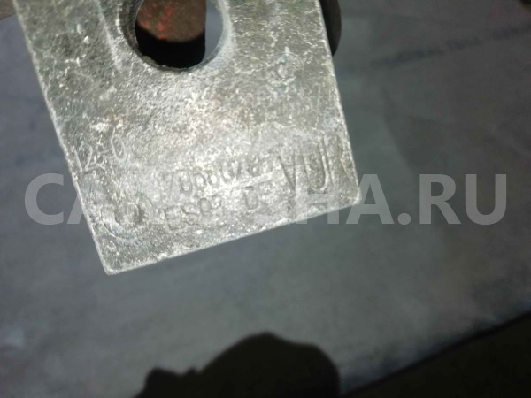 Петля двери BMW X5 E70 (2006—2010) BMW X5 оригинальный номер 41517176848