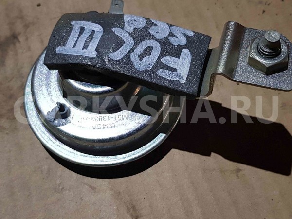 Сигнал звуковой Ford Focus III (2011—2015) Ford Focus оригинальный номер bm5t13832ab