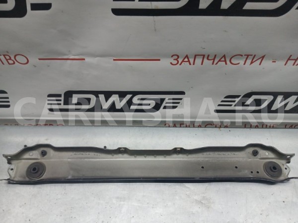 Планка радиатора Mitsubishi Colt 