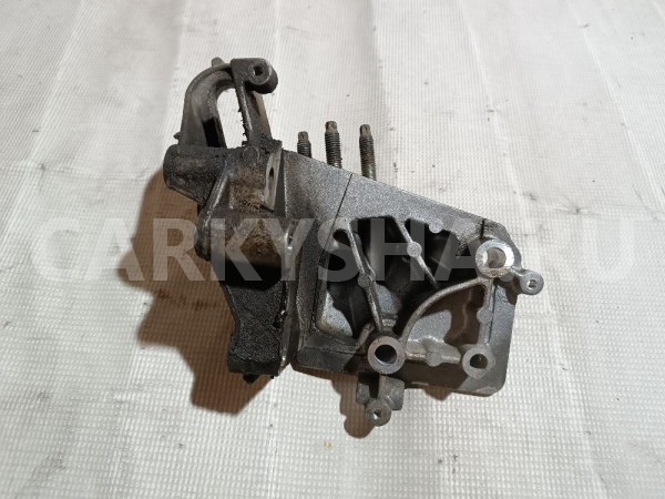 Кронштейн двигателя правый Ford Fiesta оригинальный номер 98MM6F001A1A